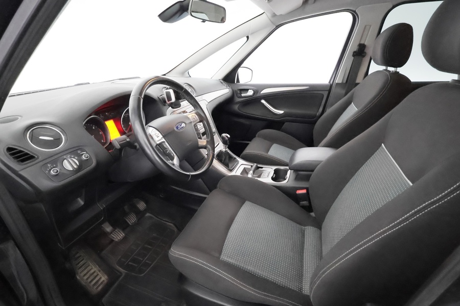 Ford S-MAX vaihtoauto