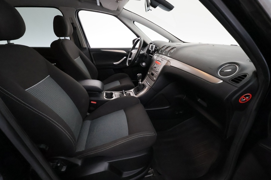 Ford S-MAX vaihtoauto