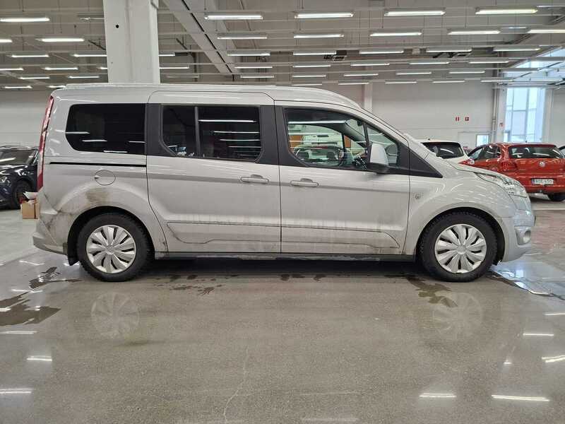 Ford Grand Tourneo Connect vaihtoauto