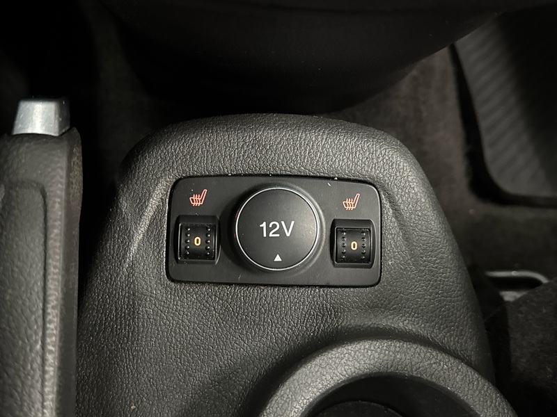 Ford Grand Tourneo Connect vaihtoauto