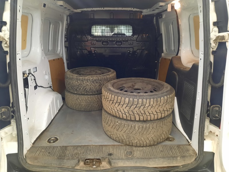 Ford Transit Connect vaihtoauto