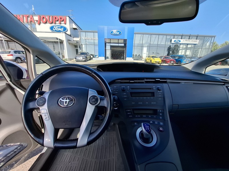 Toyota Prius vaihtoauto