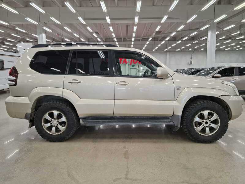 Toyota Land Cruiser vaihtoauto