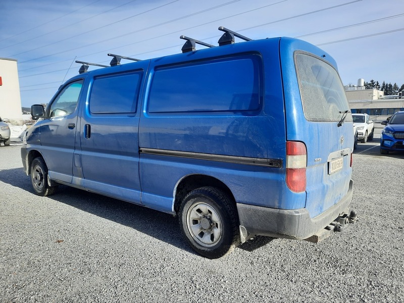 Toyota Hiace vaihtoauto