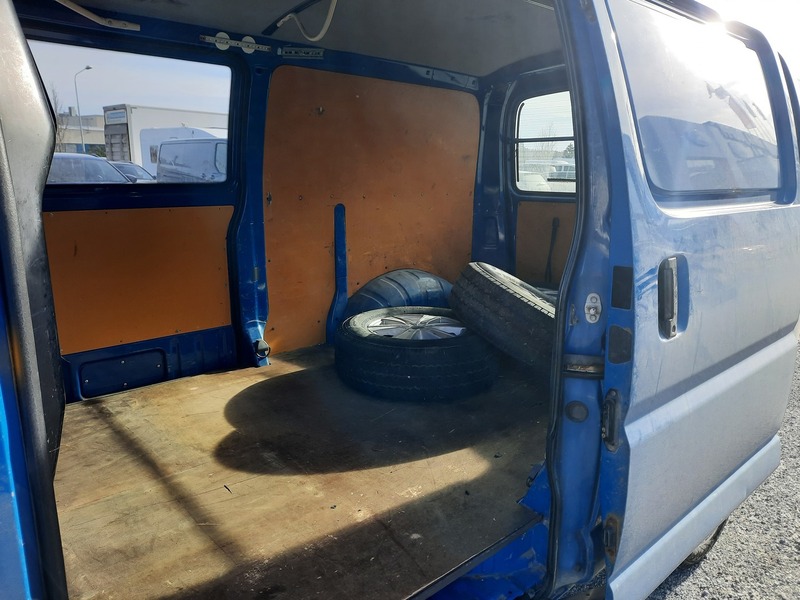 Toyota Hiace vaihtoauto