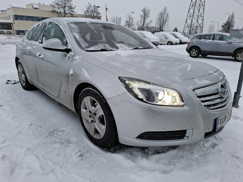 Opel Insignia vaihtoauto