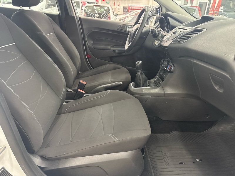 Ford Fiesta vaihtoauto