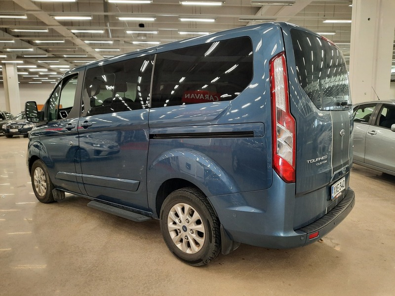 Ford Tourneo Custom vaihtoauto