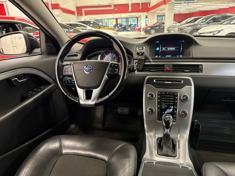 Volvo V70 vaihtoauto