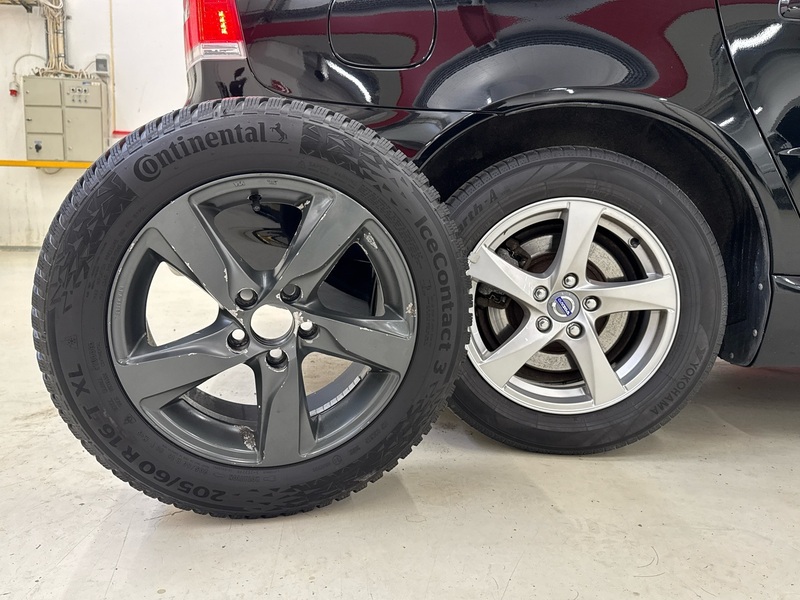 Volvo V70 vaihtoauto