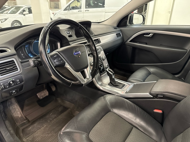 Volvo V70 vaihtoauto