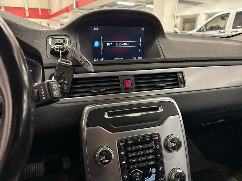 Volvo V70 vaihtoauto