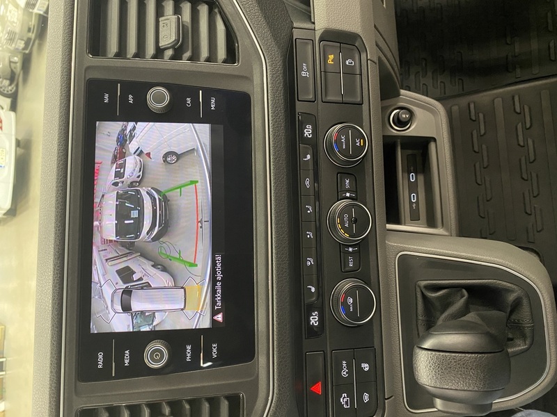 Volkswagen Grand California vaihtoauto