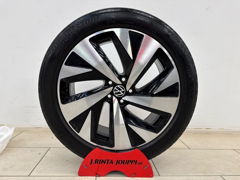 Volkswagen ID.5 vaihtoauto