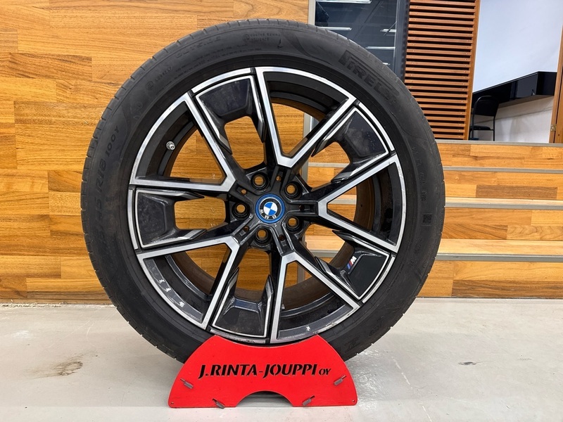 BMW i4 M50 vaihtoauto