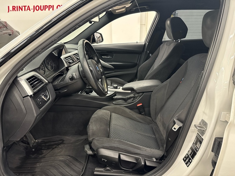 BMW 320 vaihtoauto