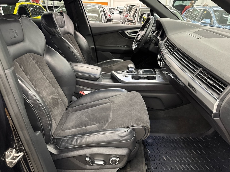 Audi Q7 vaihtoauto