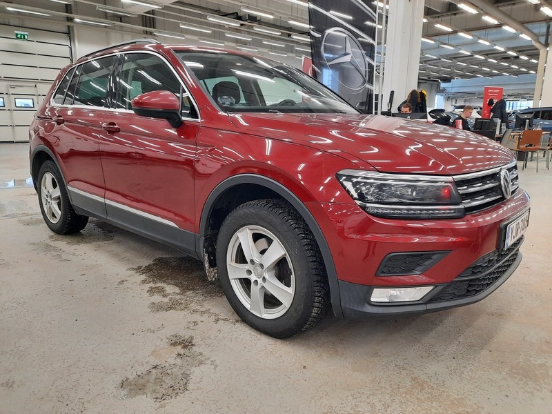 Volkswagen Tiguan vaihtoauto