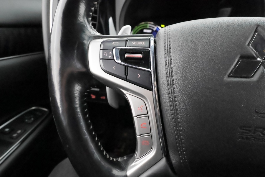 Mitsubishi Outlander PHEV vaihtoauto