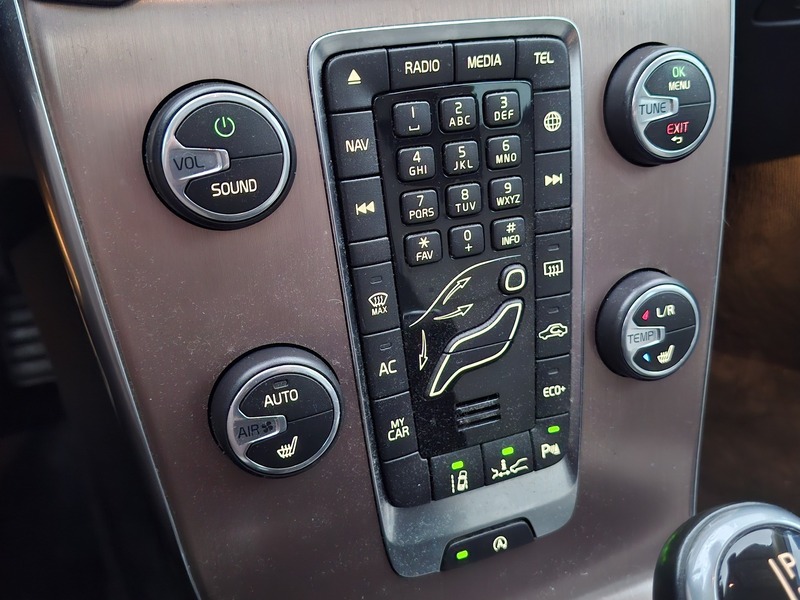 Volvo V40 Cross Country vaihtoauto