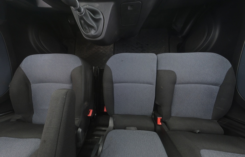 Opel Vivaro vaihtoauto