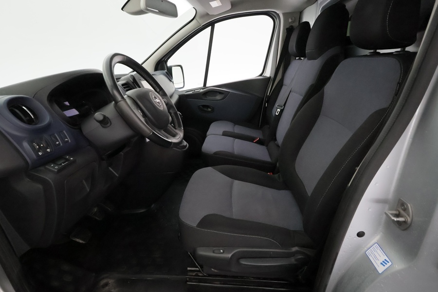 Opel Vivaro vaihtoauto