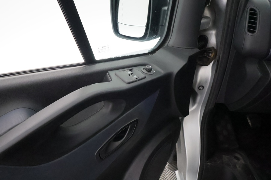 Opel Vivaro vaihtoauto