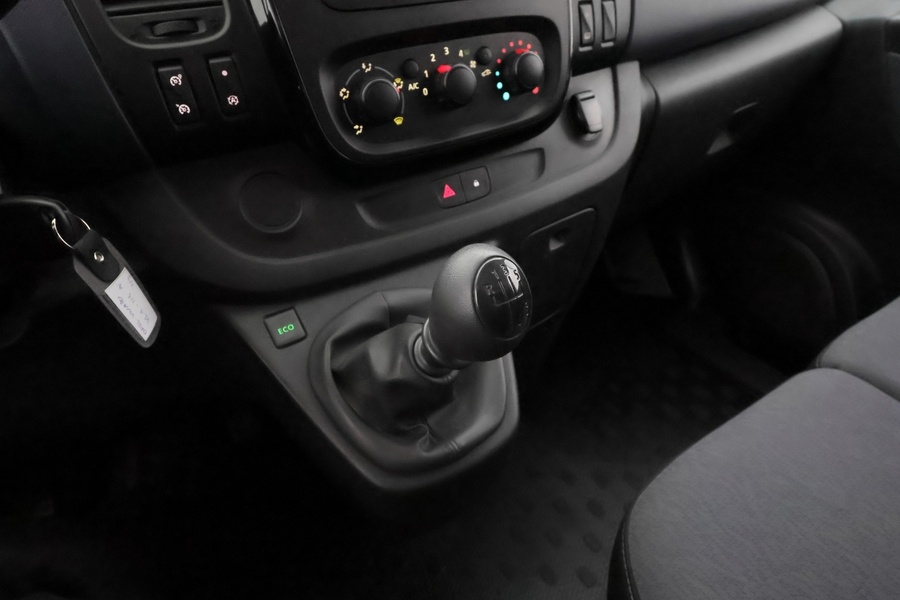 Opel Vivaro vaihtoauto