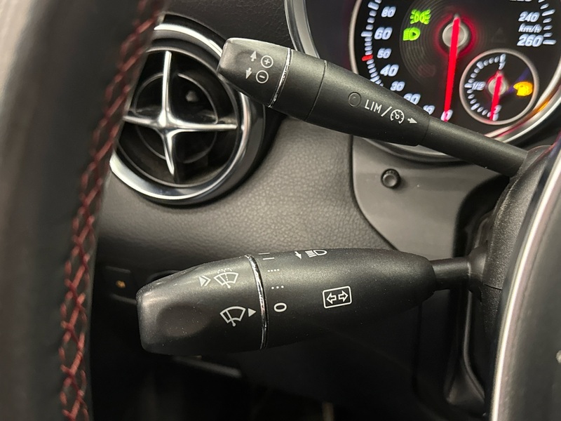 Mercedes-Benz SLK vaihtoauto