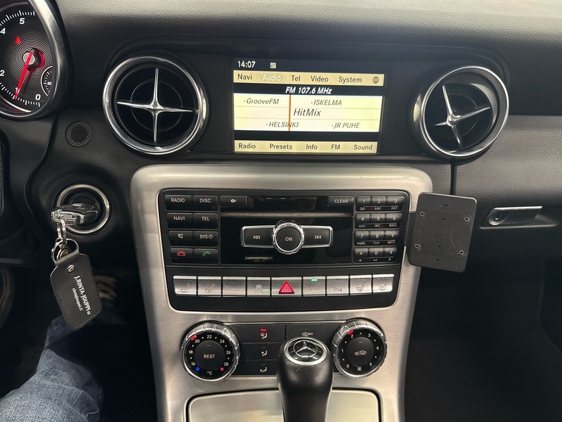 Mercedes-Benz SLK vaihtoauto