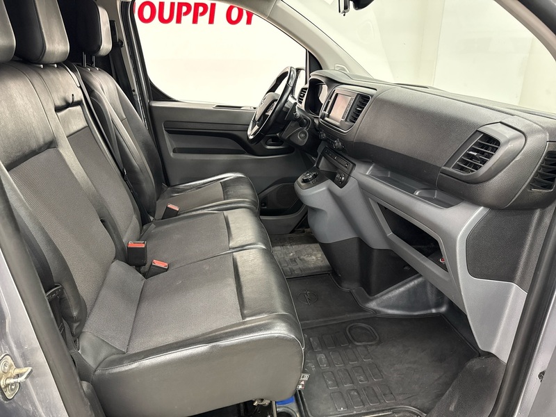 Opel Vivaro vaihtoauto