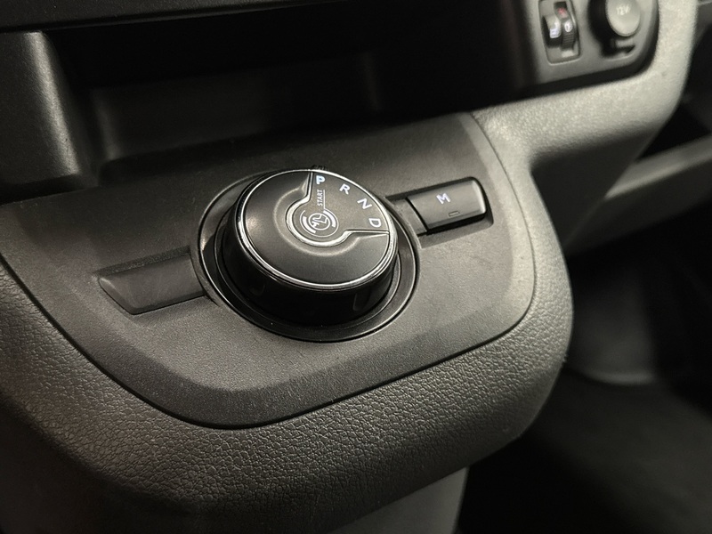 Opel Vivaro vaihtoauto