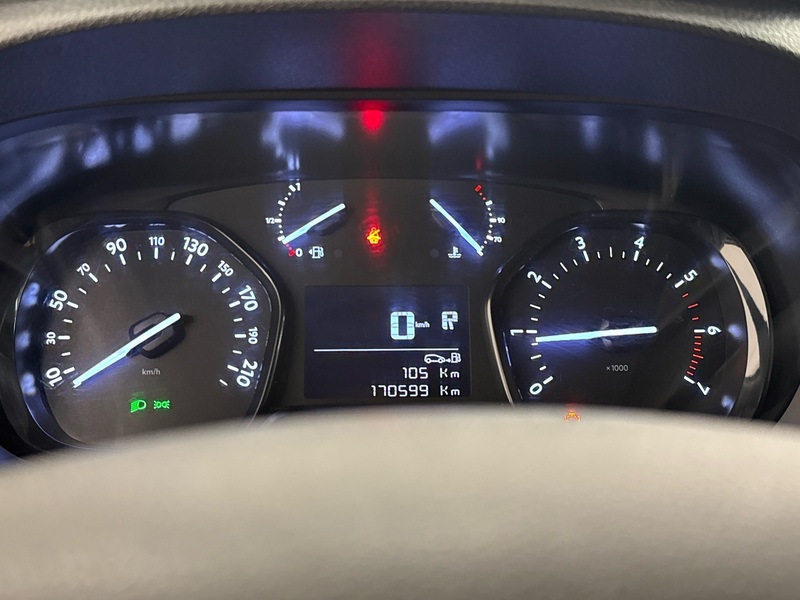 Opel Vivaro vaihtoauto