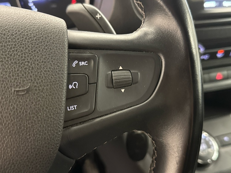 Opel Vivaro vaihtoauto