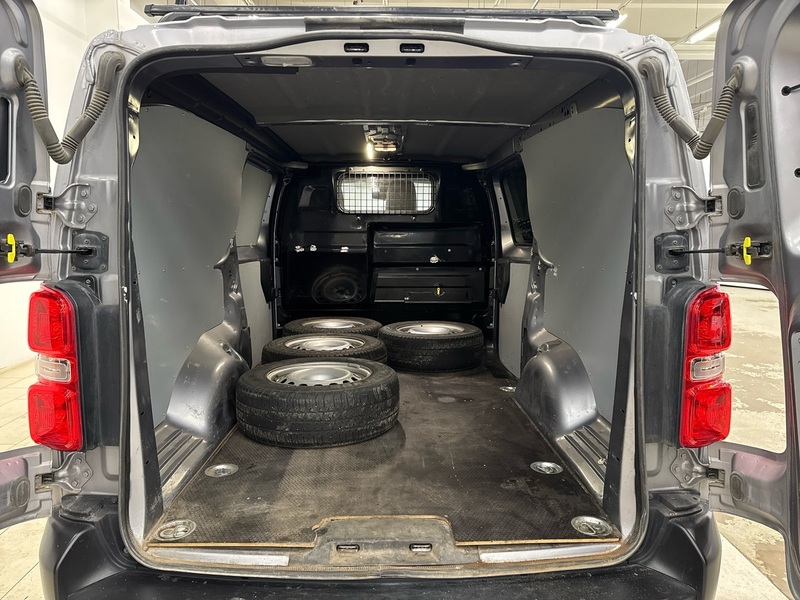 Opel Vivaro vaihtoauto