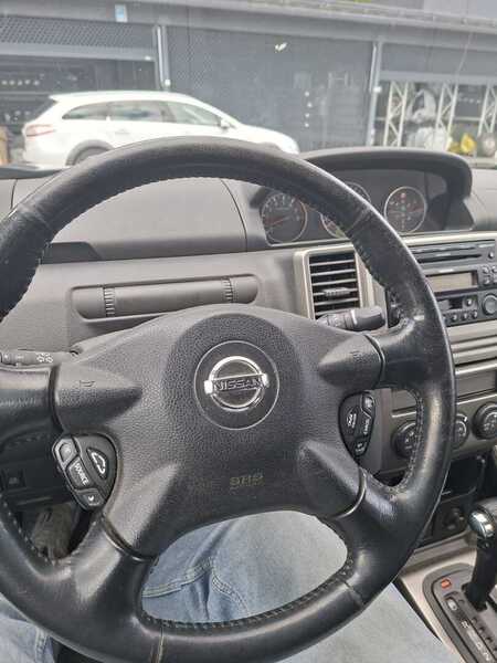 Nissan X-Trail vaihtoauto