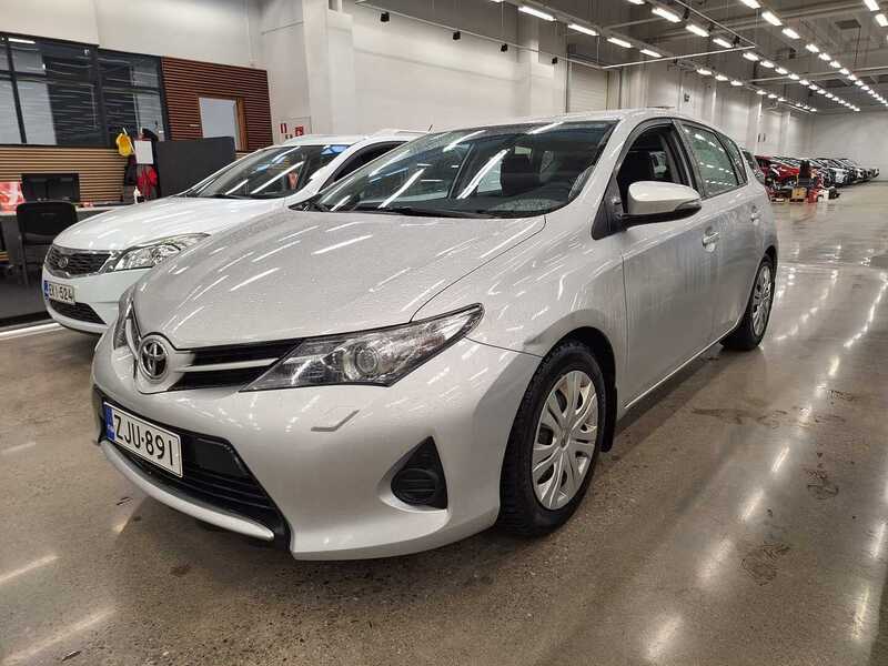 Toyota Auris vaihtoauto