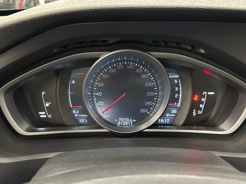 Volvo V40 Cross Country vaihtoauto