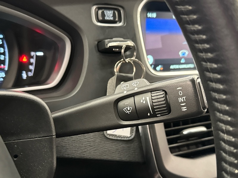 Volvo V40 Cross Country vaihtoauto