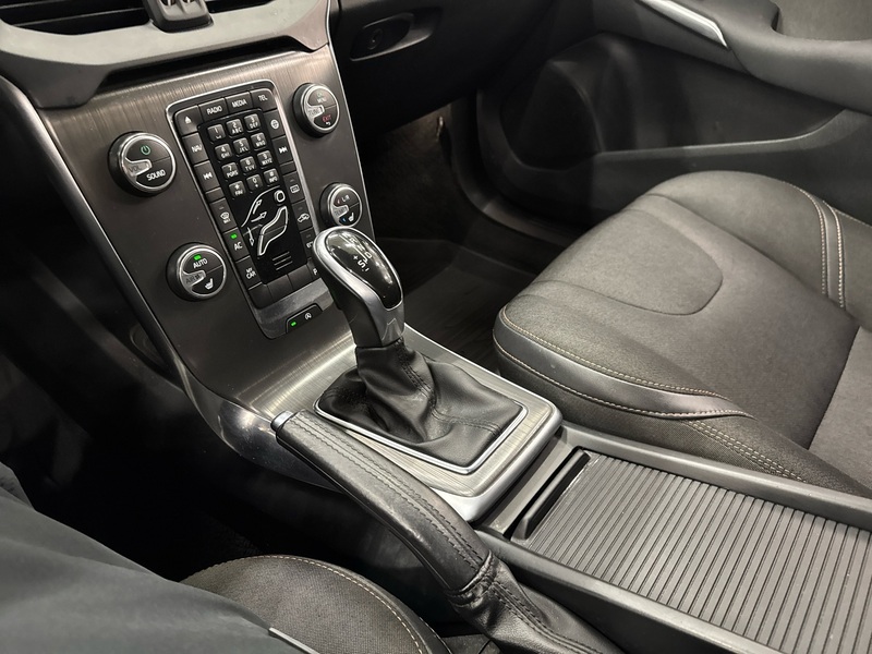 Volvo V40 Cross Country vaihtoauto