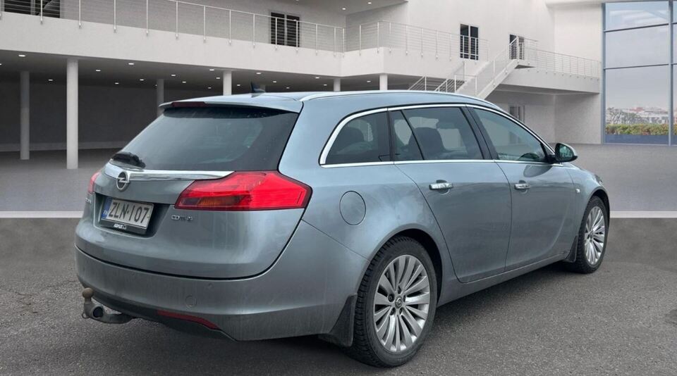 Opel Insignia vaihtoauto