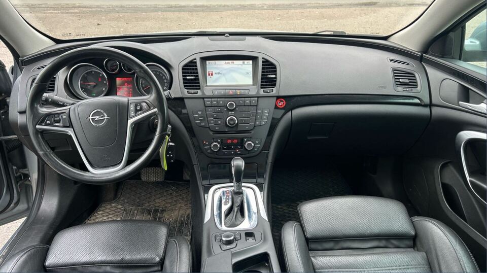 Opel Insignia vaihtoauto