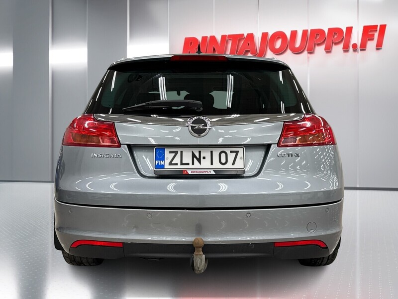 Opel Insignia vaihtoauto