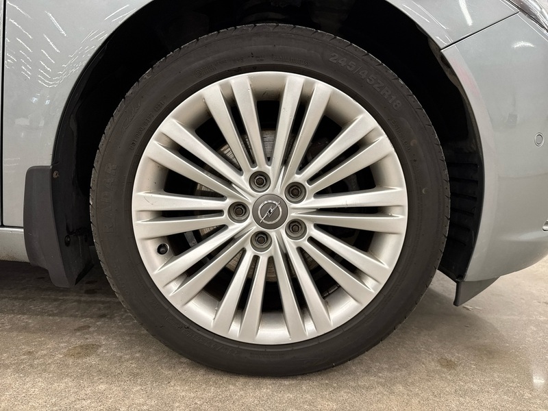 Opel Insignia vaihtoauto