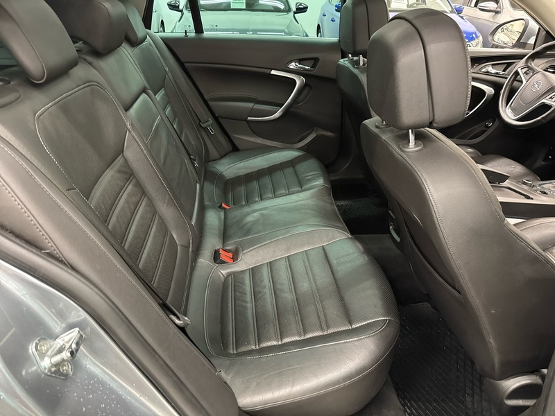 Opel Insignia vaihtoauto