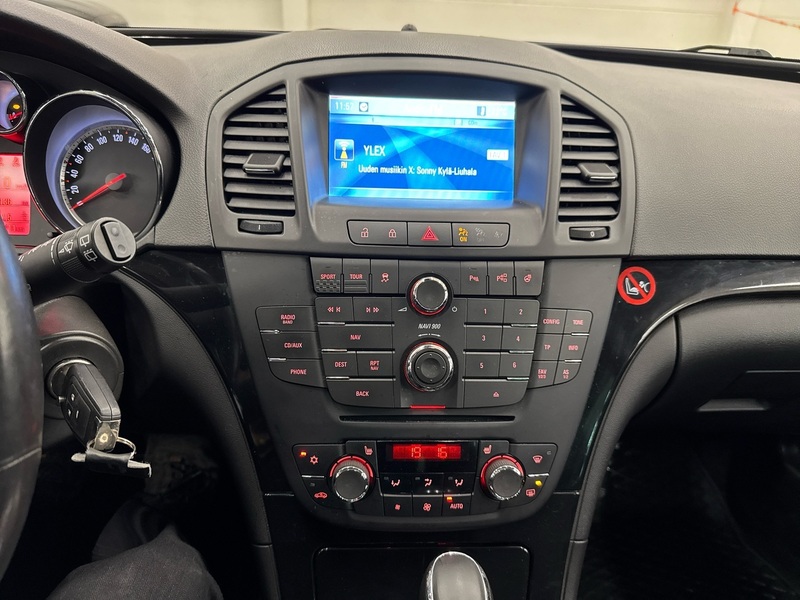 Opel Insignia vaihtoauto