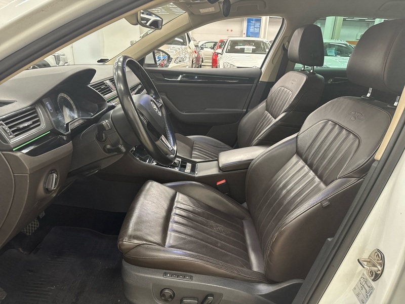 Skoda Superb vaihtoauto