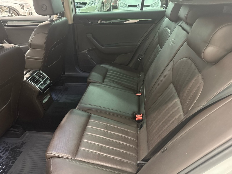 Skoda Superb vaihtoauto