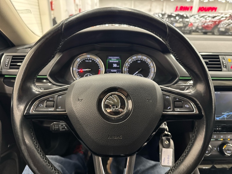 Skoda Superb vaihtoauto