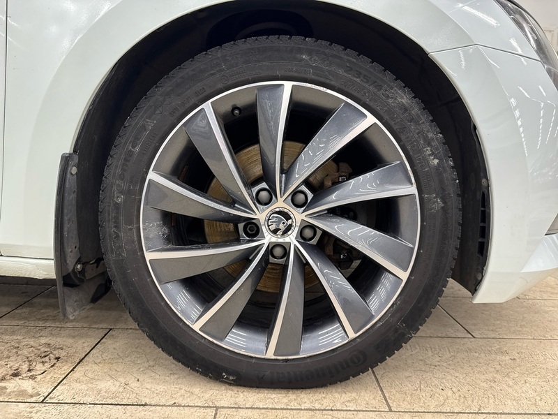 Skoda Superb vaihtoauto